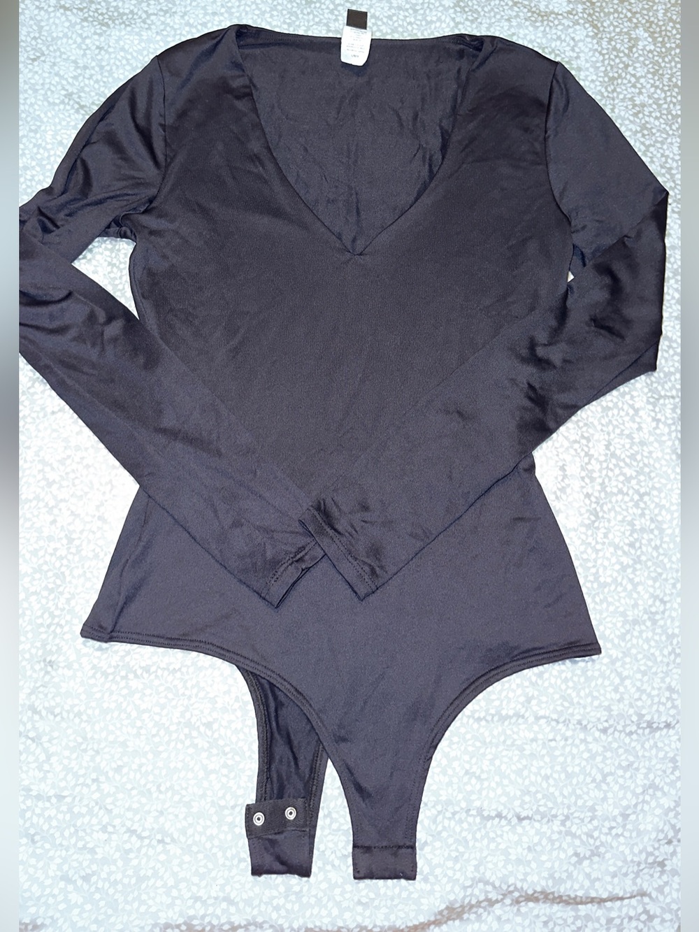 Windsor Black Long-Sleeve V-Neck Bodysuit